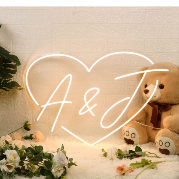 Enseigne LED néon en forme de coeur personnalisée pour mariage - Image 3