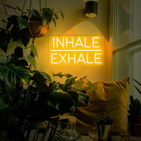 Inspirez, expirez yoga enseigne néon